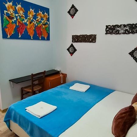 5 Stars High Hostel Bukarest Exterior foto